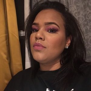 Meet your Posher, Esther